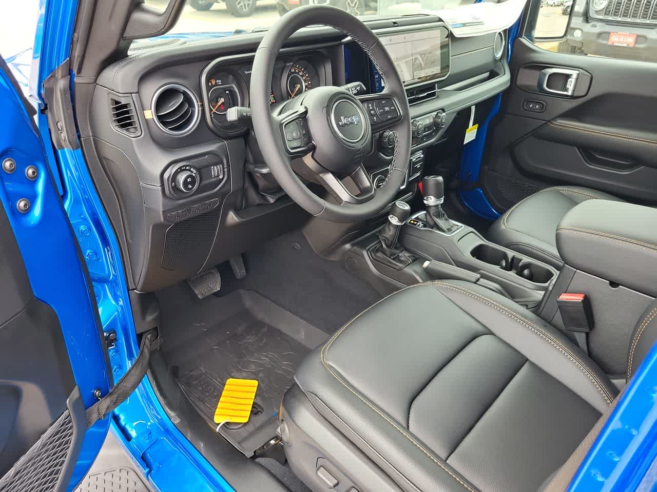 Thumbnail: 2026 Jeep Gladiator - 10