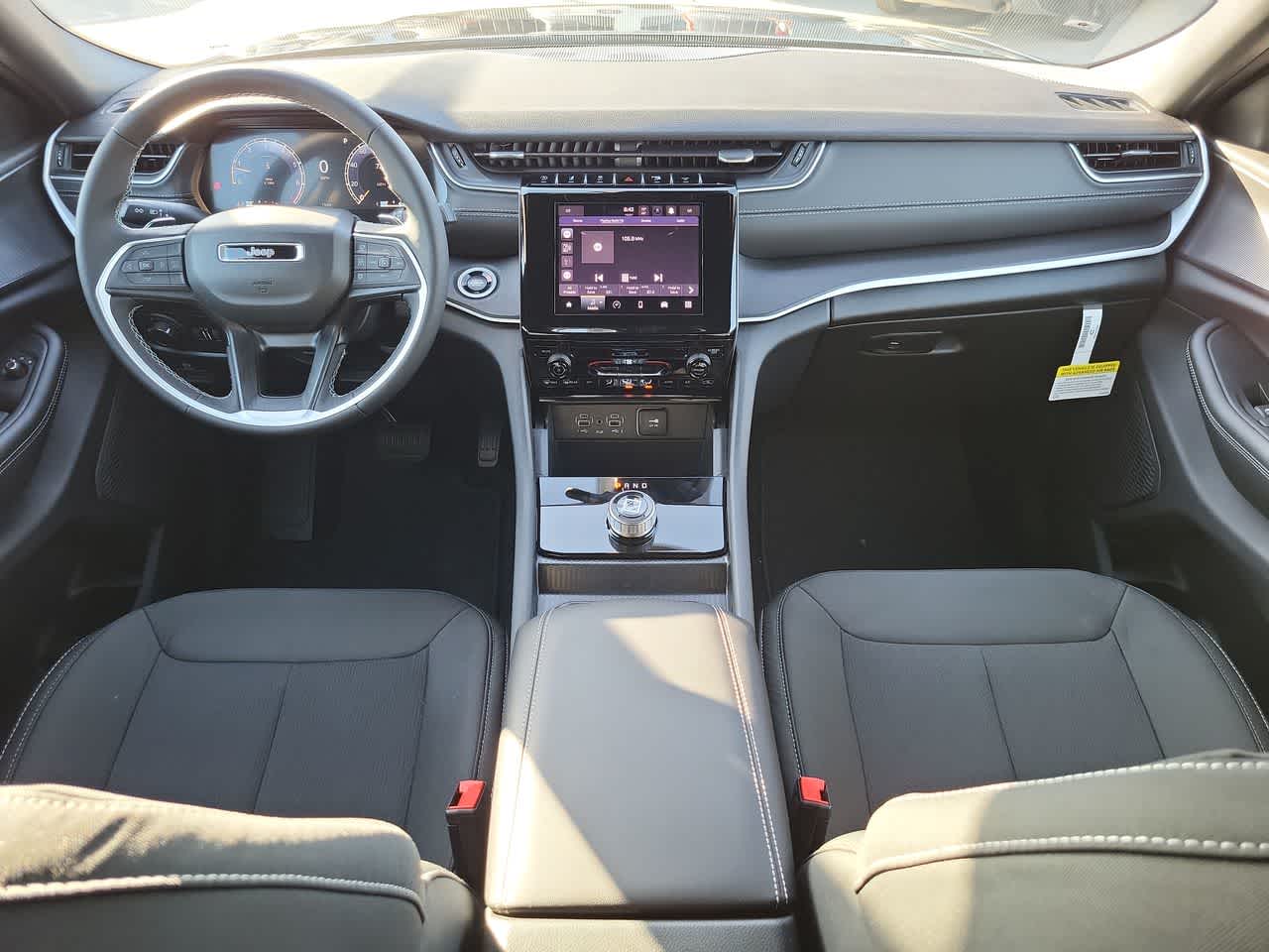 Thumbnail: 2025 Jeep Grand Cherokee - 18