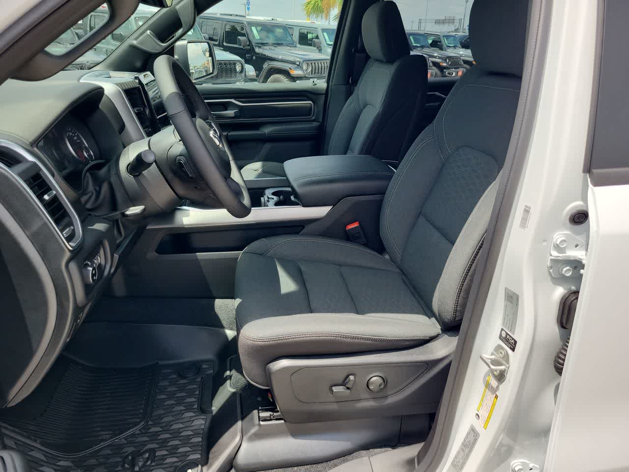 Thumbnail: 2026 RAM 1500 - 19
