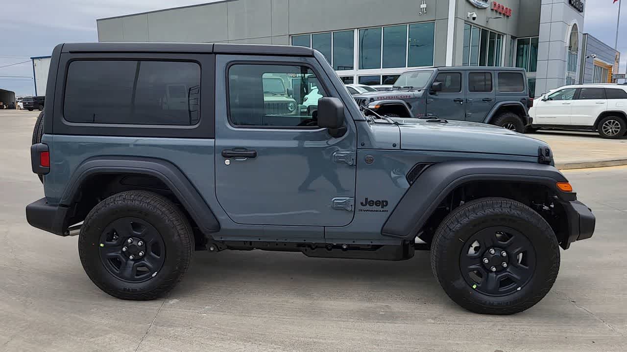 Thumbnail: 2026 Jeep Wrangler - 9