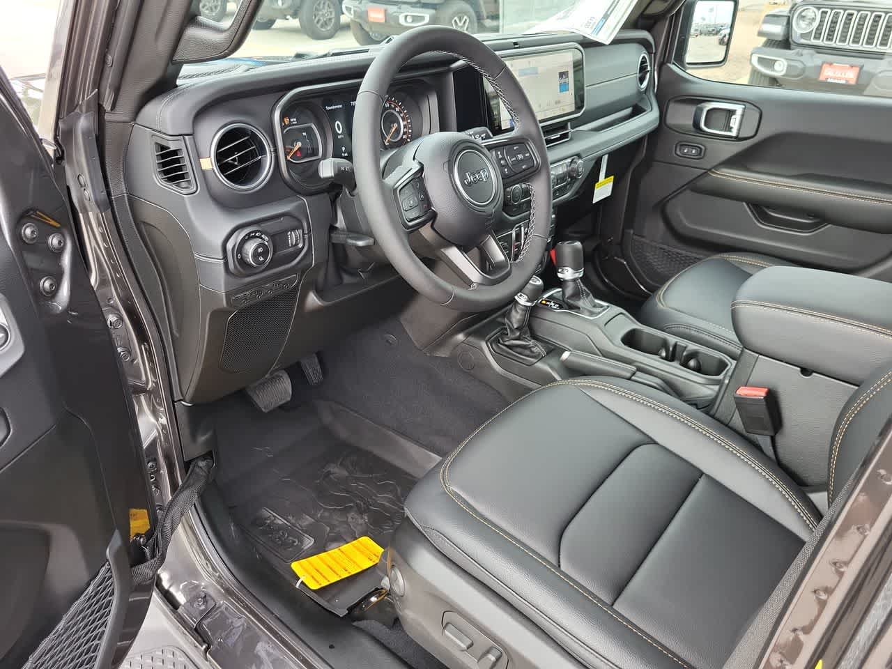 Thumbnail: 2026 Jeep Gladiator - 10