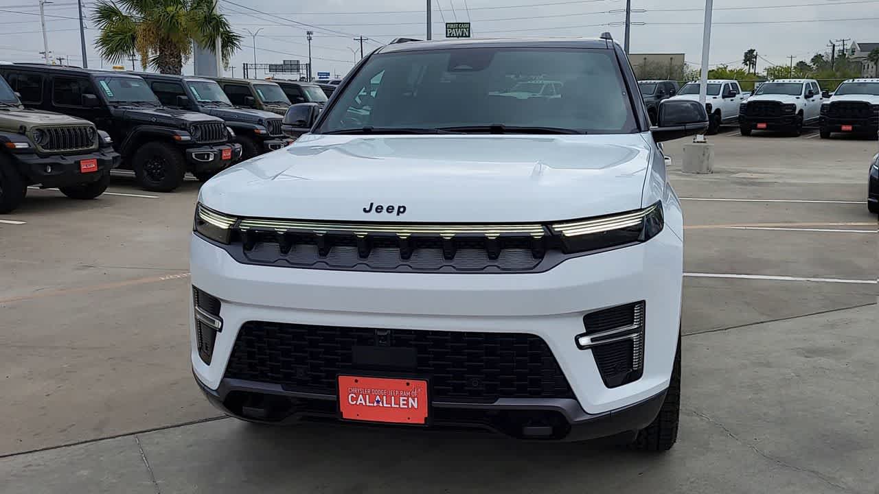 Thumbnail: 2026 Jeep Grand Wagoneer - 3