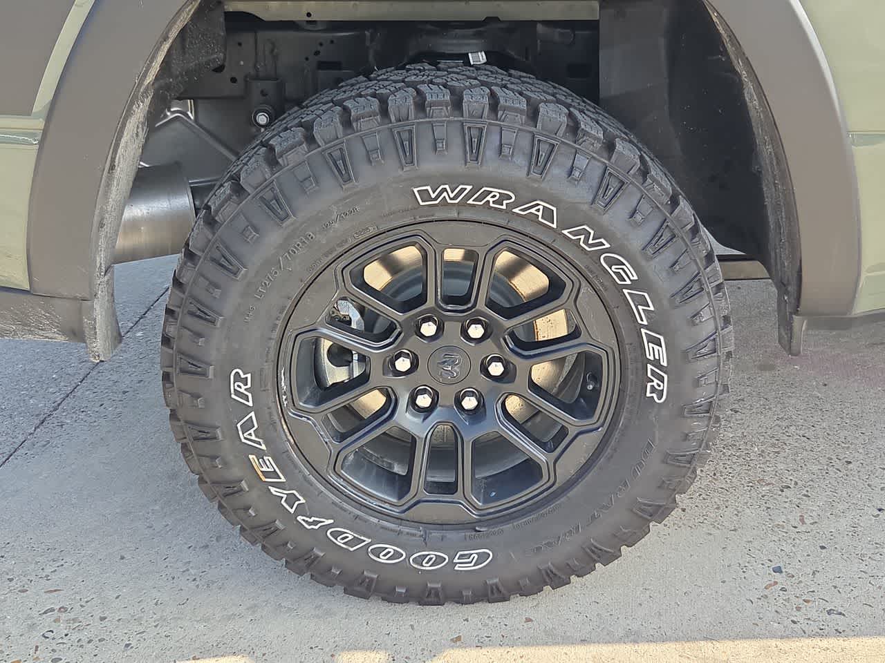 Thumbnail: 2026 RAM 1500 - 16