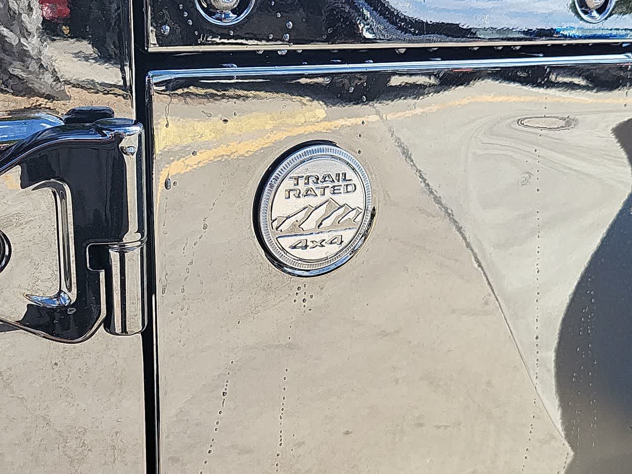 Thumbnail: 2026 Jeep Gladiator - 15