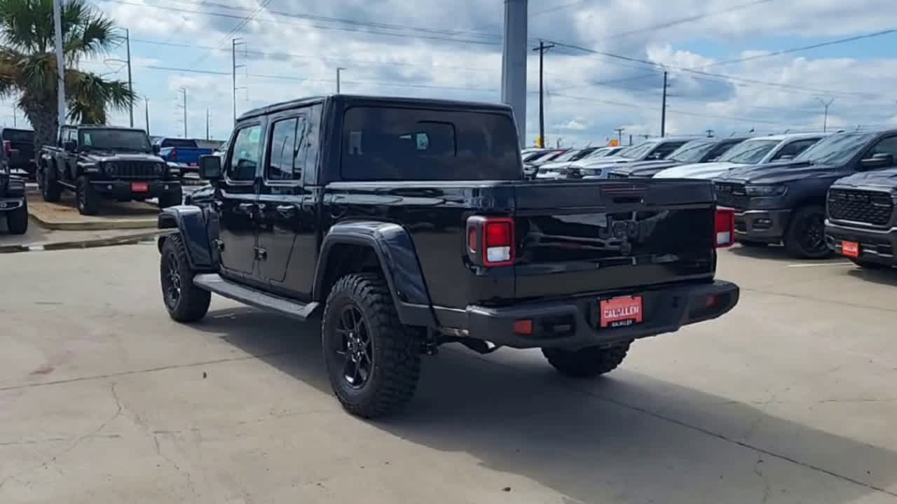 Thumbnail: 2026 Jeep Gladiator - 6