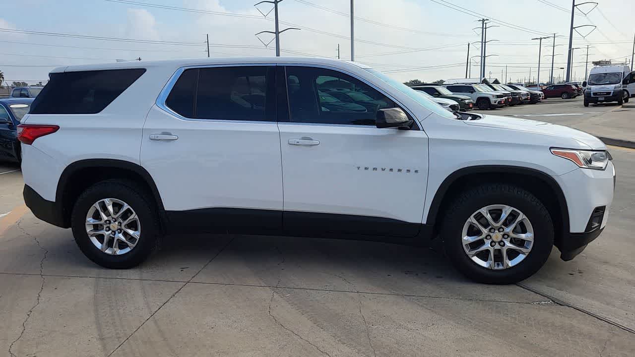 Thumbnail: 2020 Chevrolet Traverse - 9