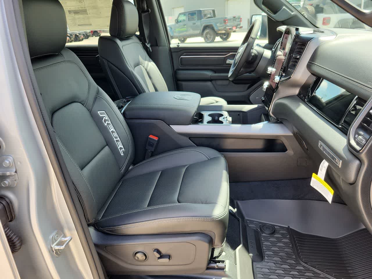 Thumbnail: 2026 RAM 1500 - 22