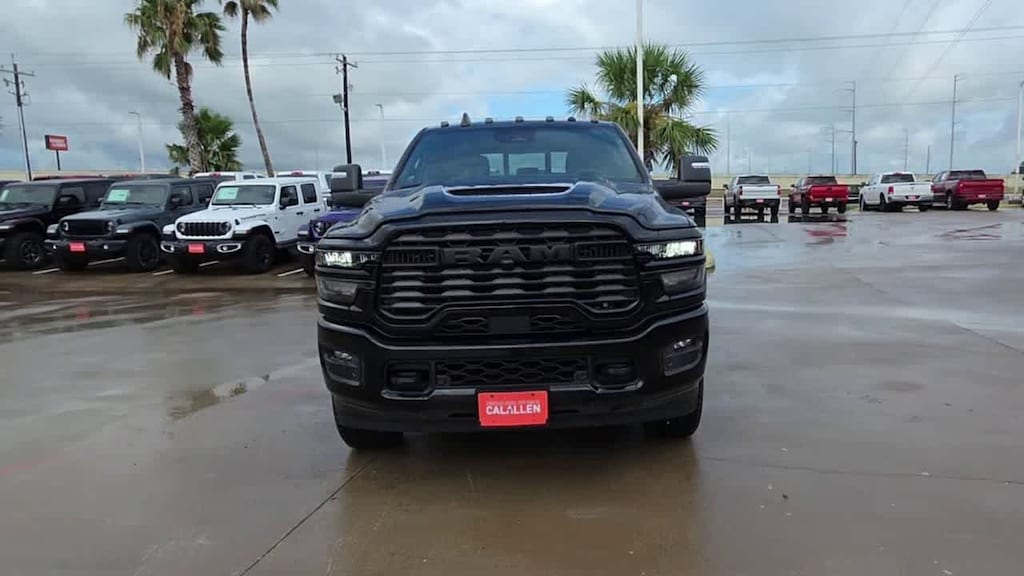 New 2026 Ram 2500 BLACK EXPRESS CREW CAB 4X4 6'4 BOX Pickup