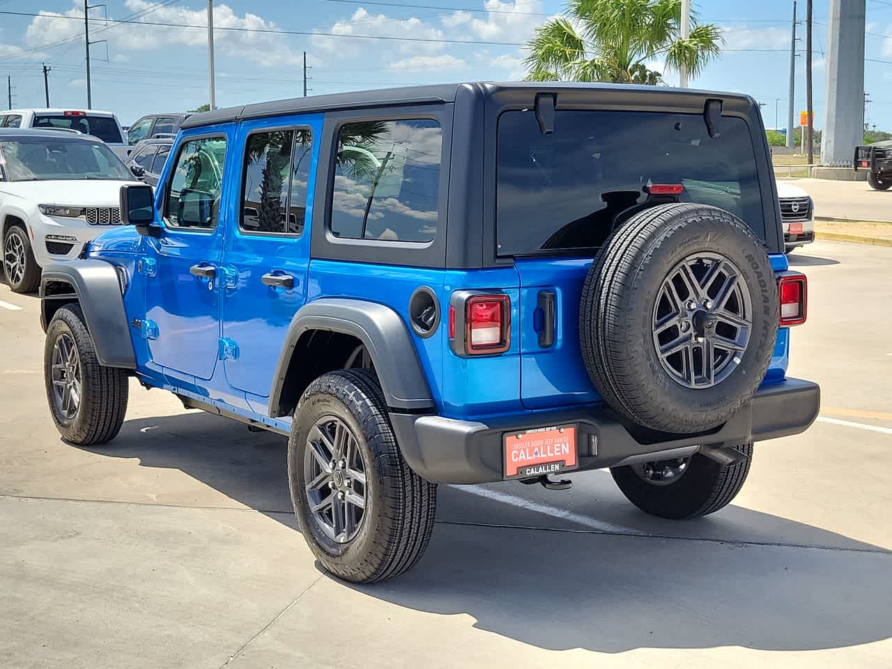 Thumbnail: 2025 Jeep Wrangler - 12