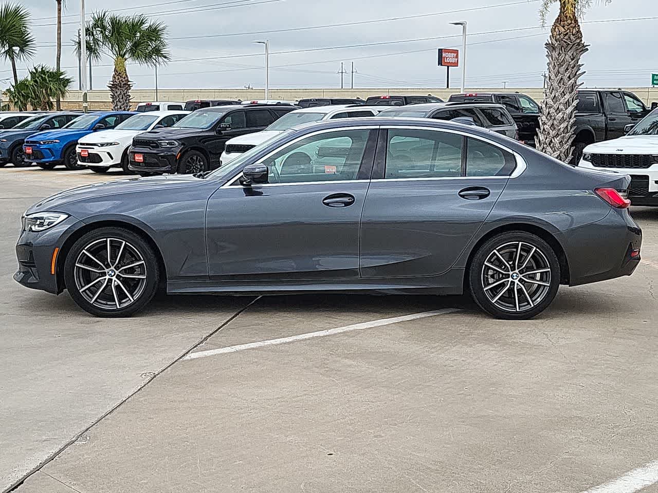 Thumbnail: 2020 BMW 3 Series - 11