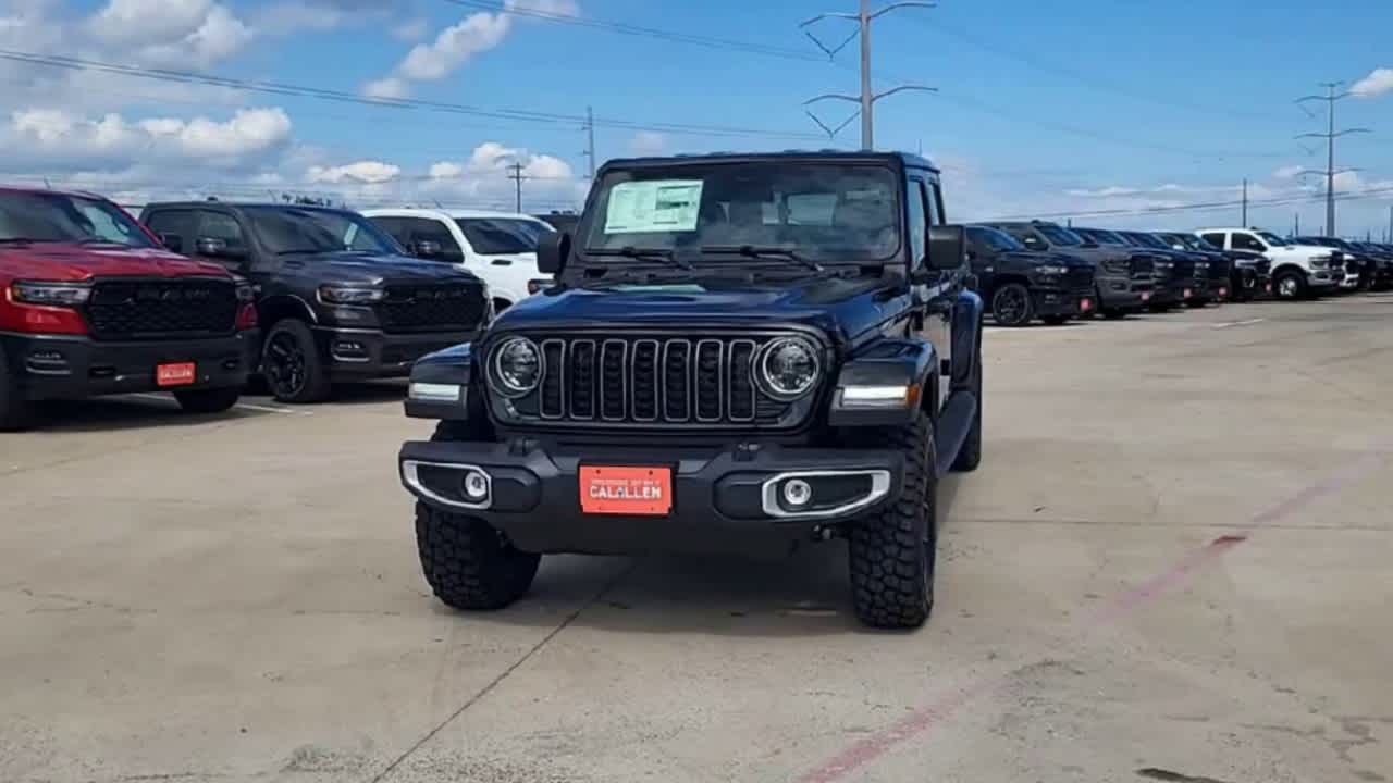 Thumbnail: 2026 Jeep Gladiator - 3