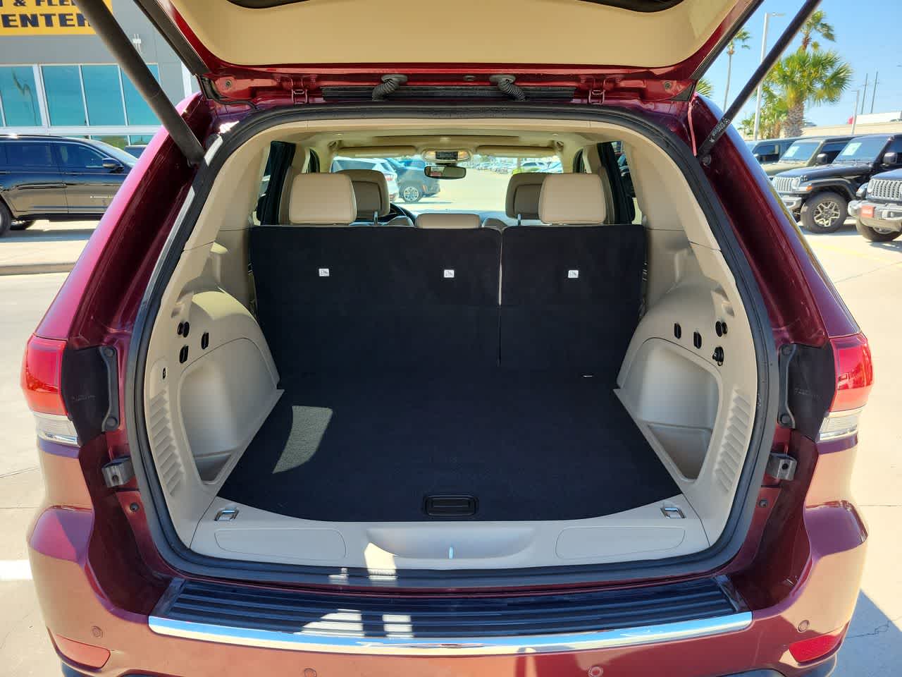 Thumbnail: 2022 Jeep Grand Cherokee - 27