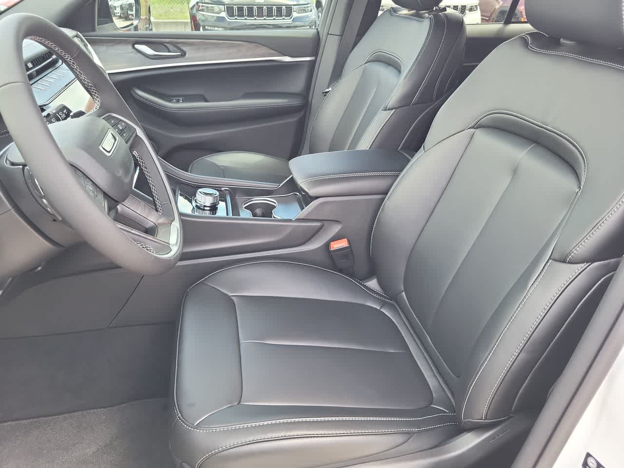 Thumbnail: 2026 Jeep Grand Cherokee - 19