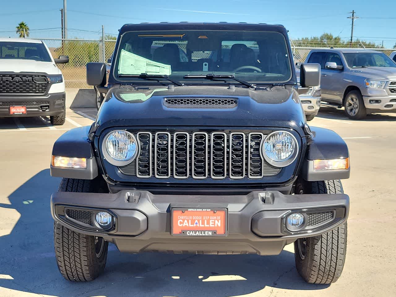 Thumbnail: 2026 Jeep Gladiator - 14