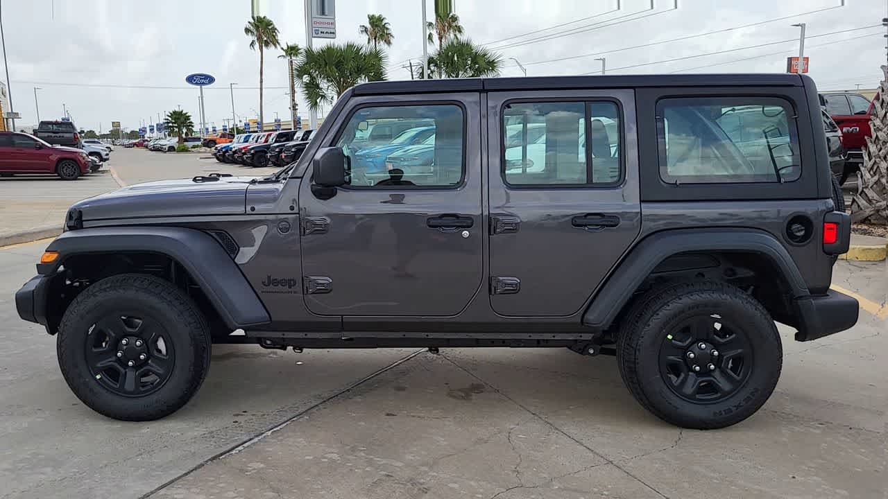 Thumbnail: 2025 Jeep Wrangler - 5