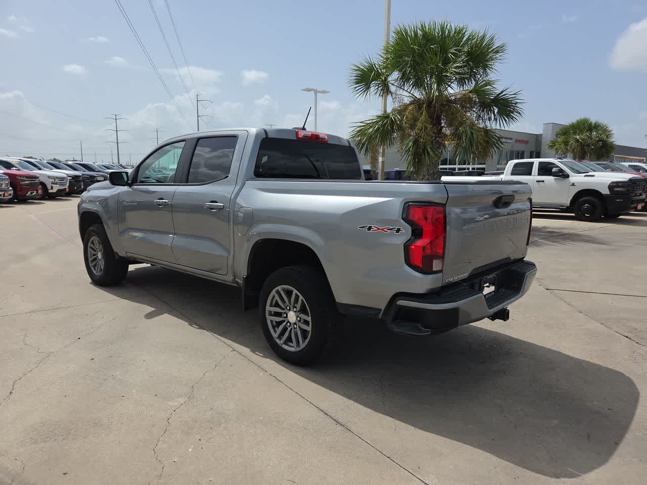 Thumbnail: 2024 Chevrolet Colorado - 12