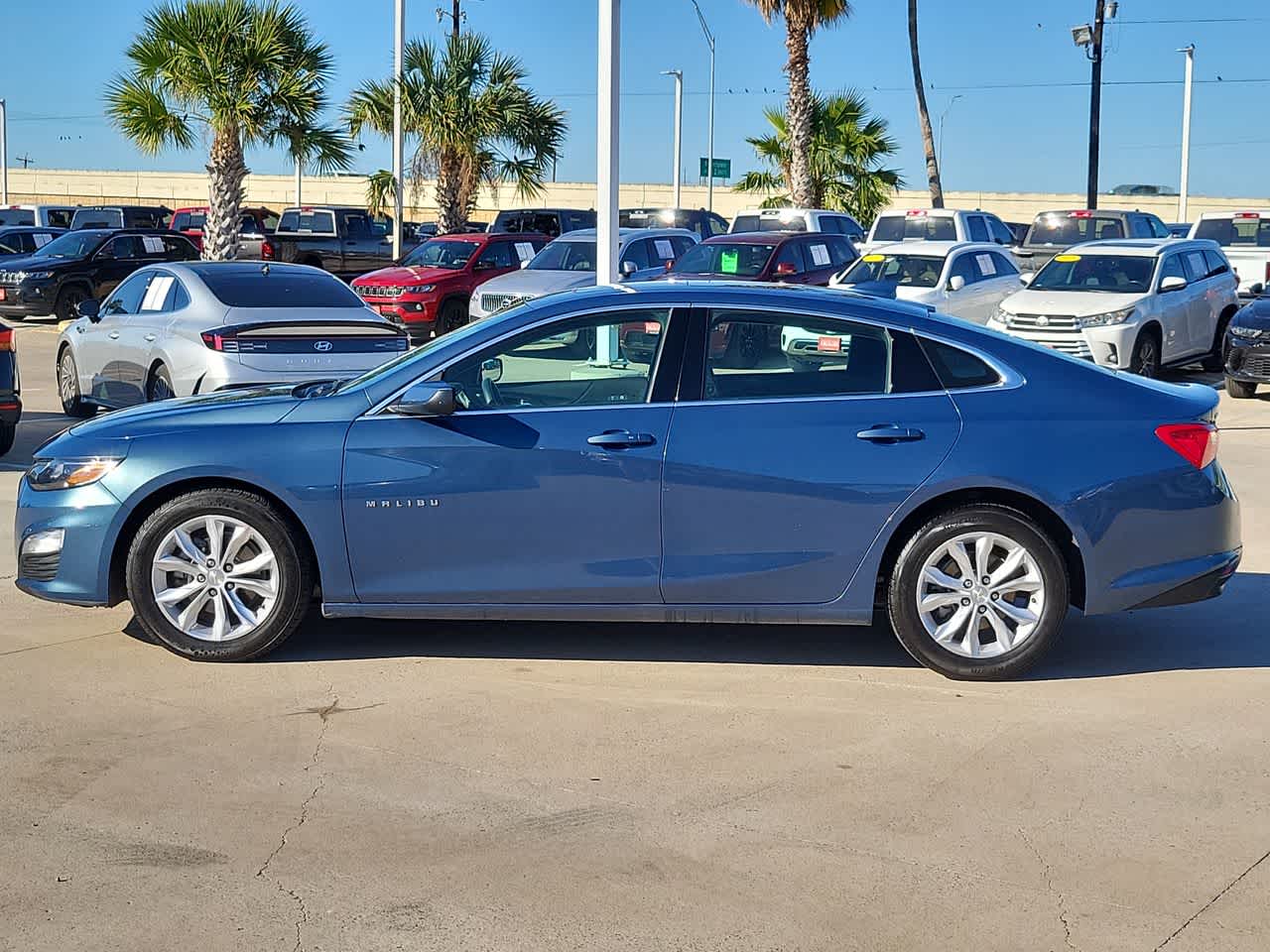 Thumbnail: 2024 Chevrolet Malibu - 11