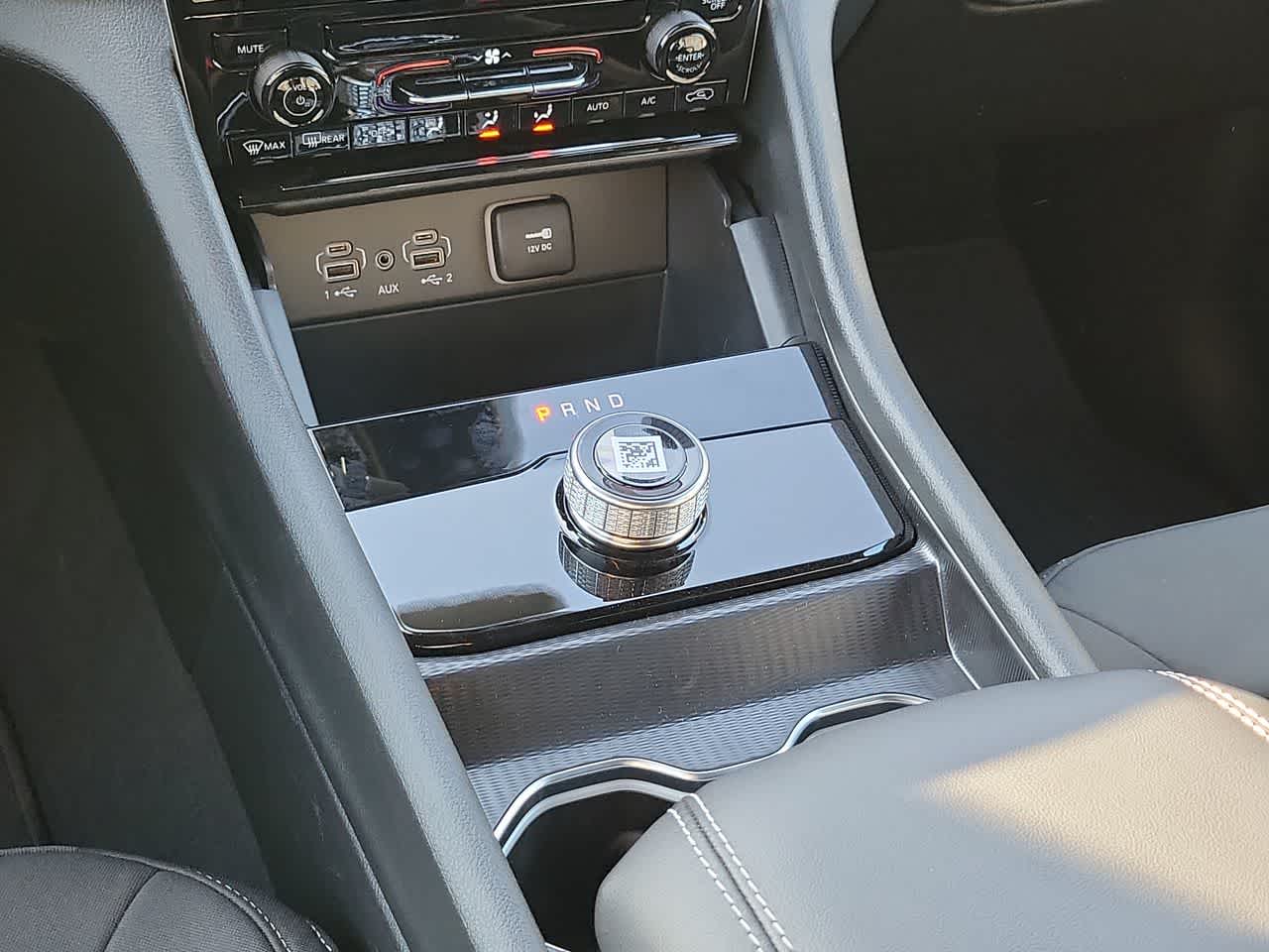 Thumbnail: 2025 Jeep Grand Cherokee - 25