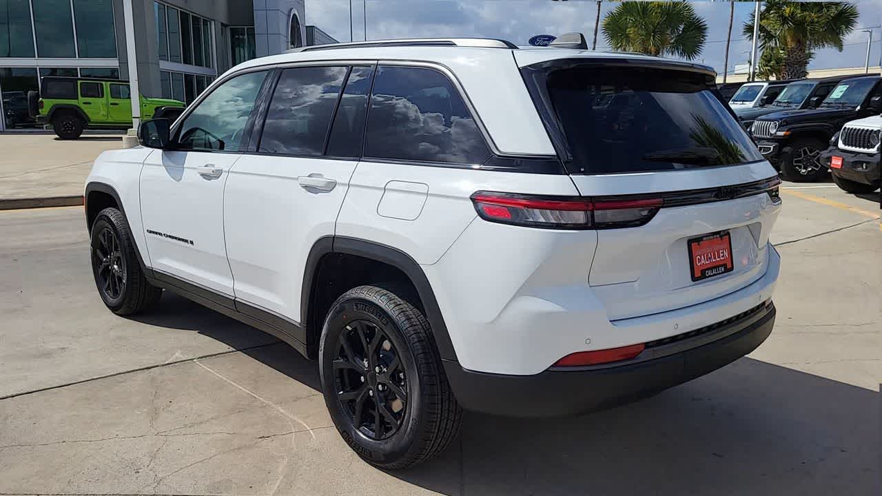 Thumbnail: 2026 Jeep Grand Cherokee - 6