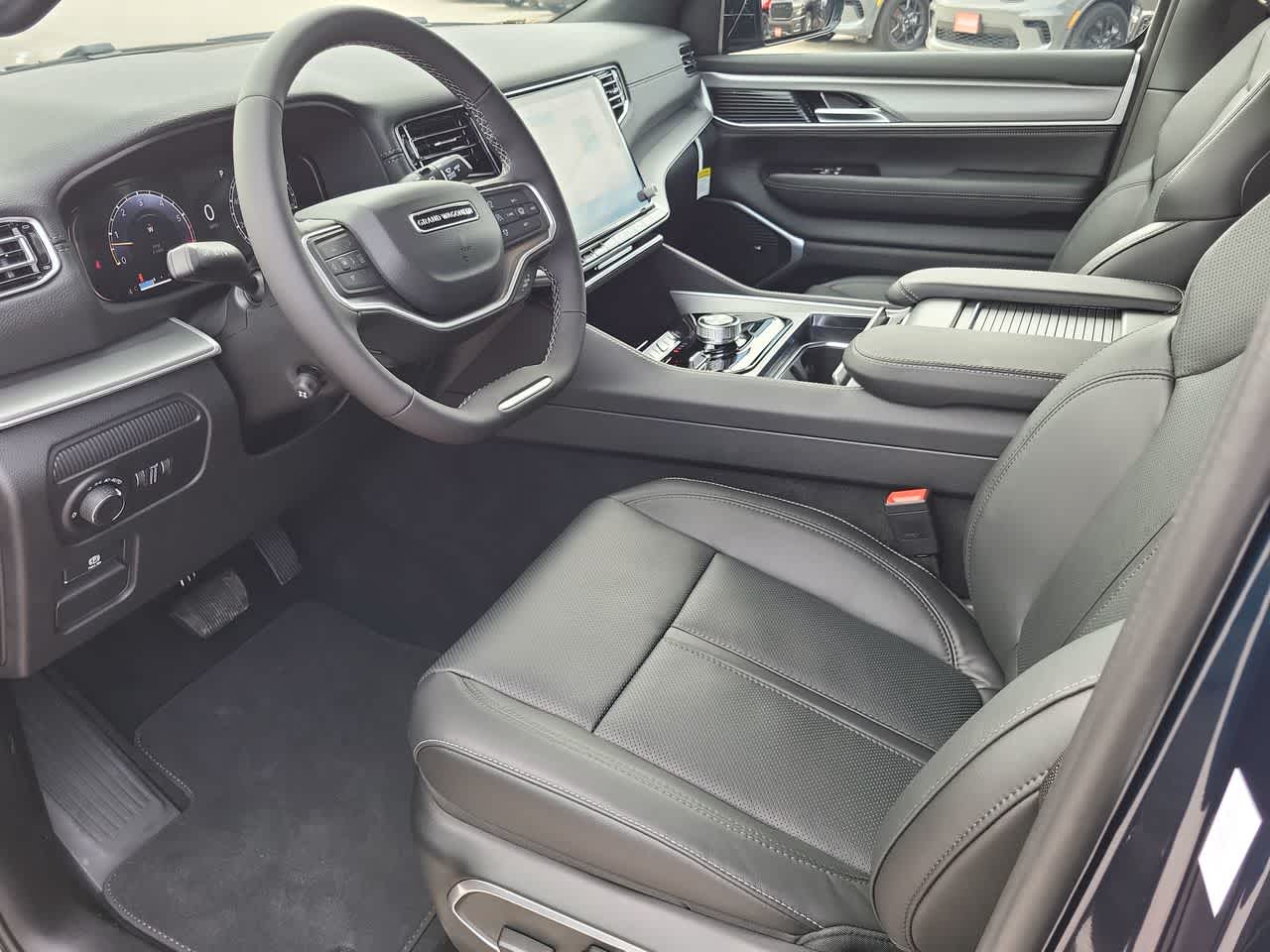 Thumbnail: 2026 Jeep Grand Wagoneer - 10