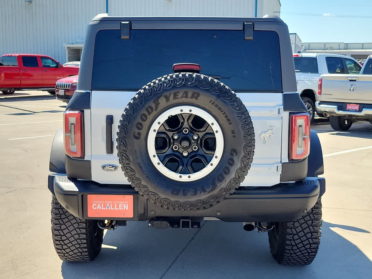 Thumbnail: 2022 Ford Bronco - 13
