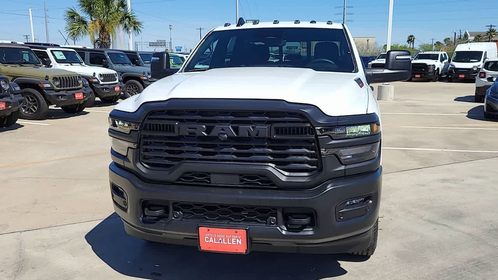 New 2026 Ram 2500 TRADESMAN CREW CAB 4X4 8' BOX Pickup