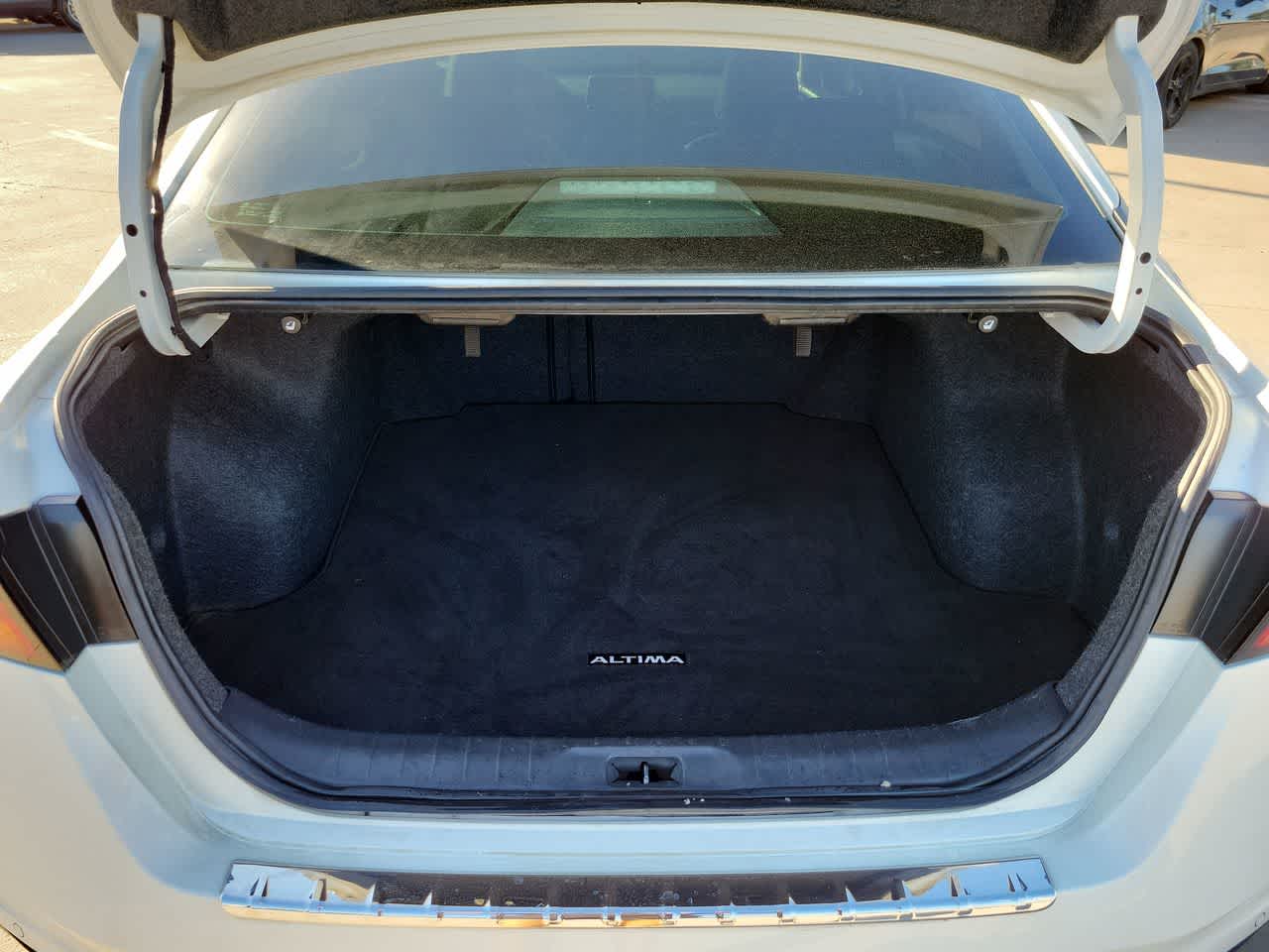 Thumbnail: 2021 Nissan Altima - 27