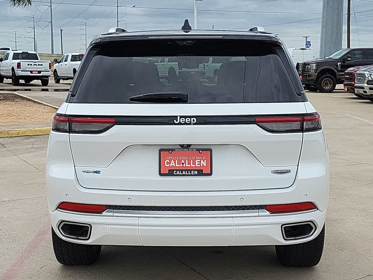 Thumbnail: 2022 Jeep Grand Cherokee - 13