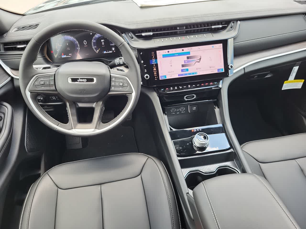Thumbnail: 2026 Jeep Grand Cherokee - 23