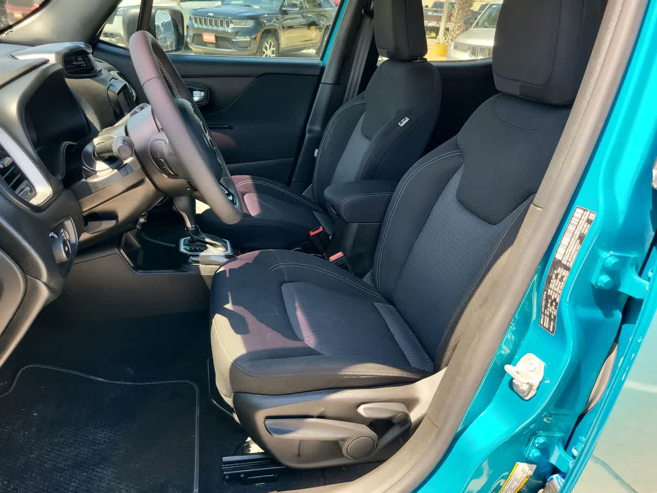 Thumbnail: 2021 Jeep Renegade - 19