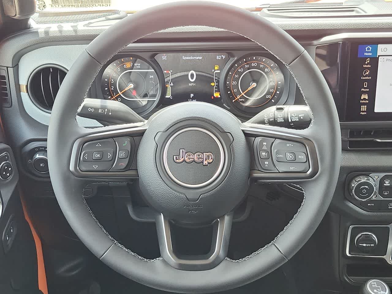 Thumbnail: 2025 Jeep Wrangler - 23