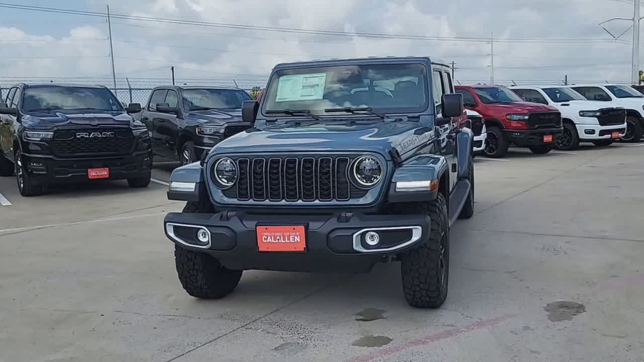 Thumbnail: 2026 Jeep Gladiator - 3