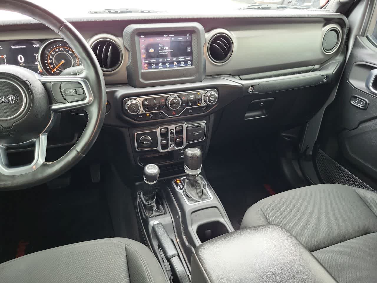 Thumbnail: 2020 Jeep Gladiator - 24