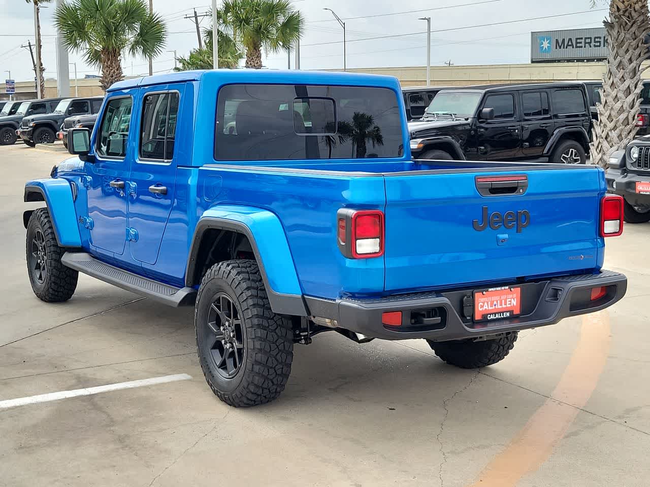 Thumbnail: 2026 Jeep Gladiator - 12