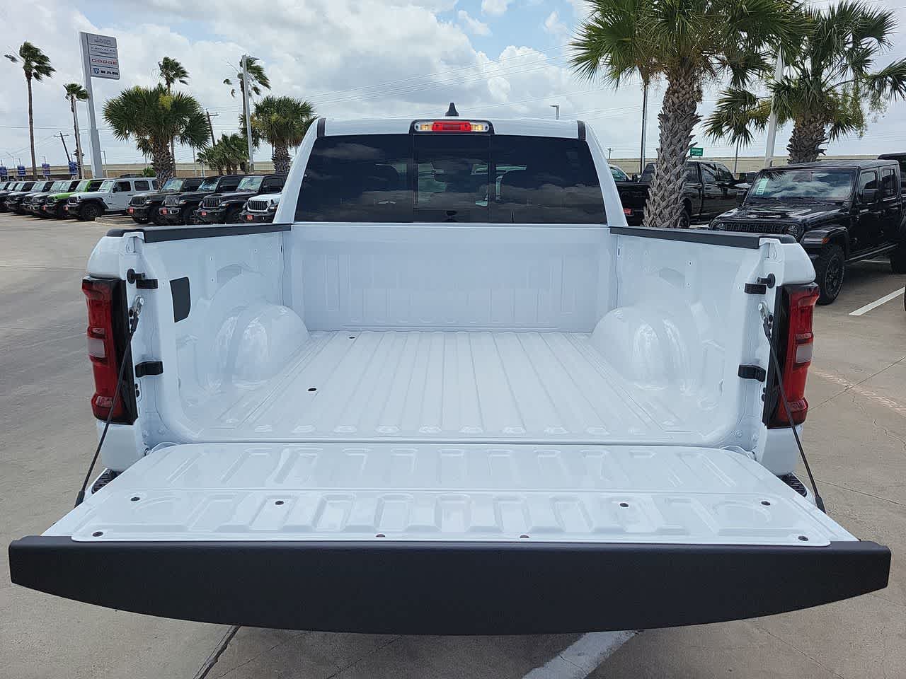 Thumbnail: 2026 RAM 1500 - 27