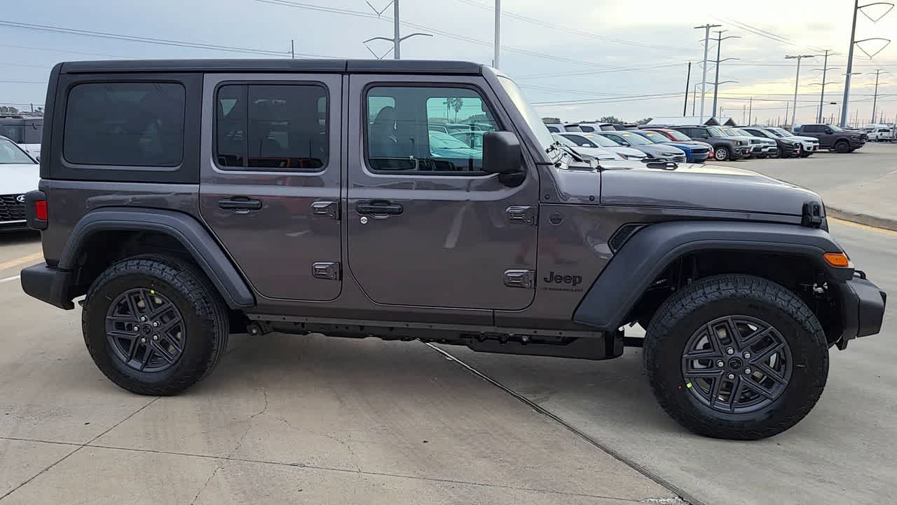 Thumbnail: 2026 Jeep Wrangler - 9