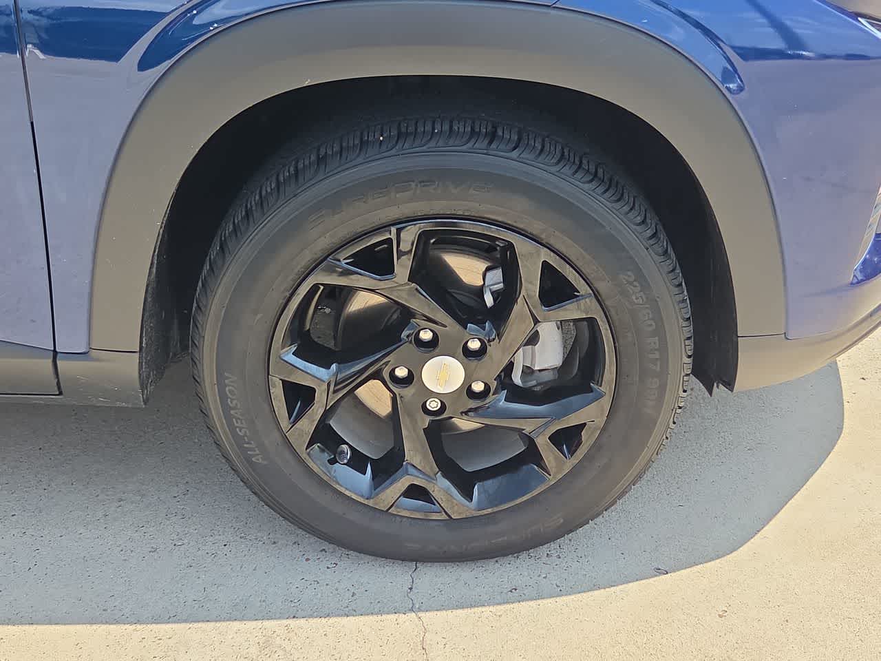 Thumbnail: 2024 Chevrolet Trax - 15