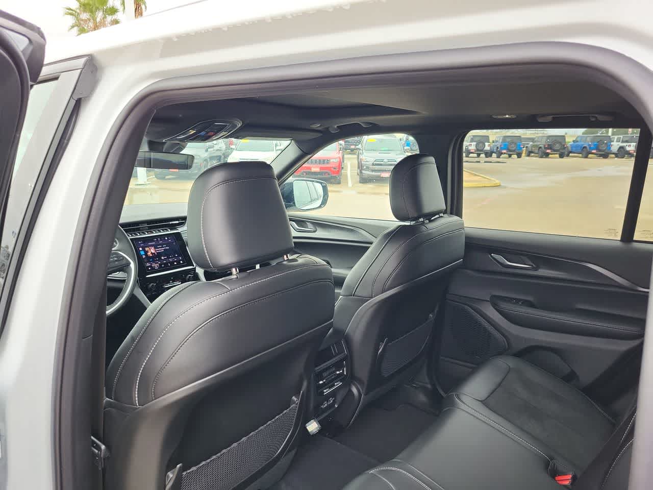 Thumbnail: 2025 Jeep Grand Cherokee - 20