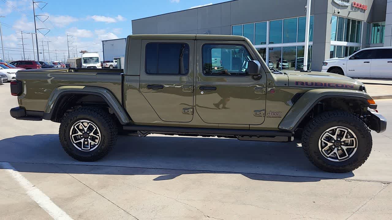 Thumbnail: 2026 Jeep Gladiator - 9