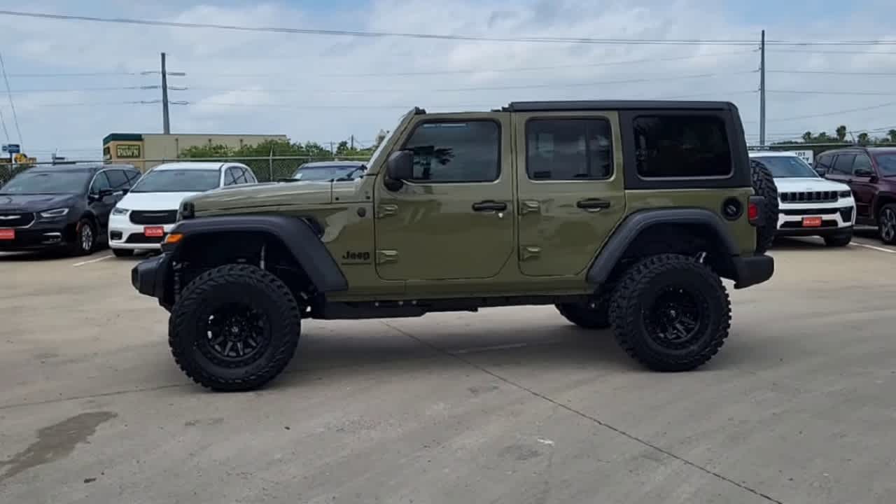 Thumbnail: 2026 Jeep Wrangler - 3