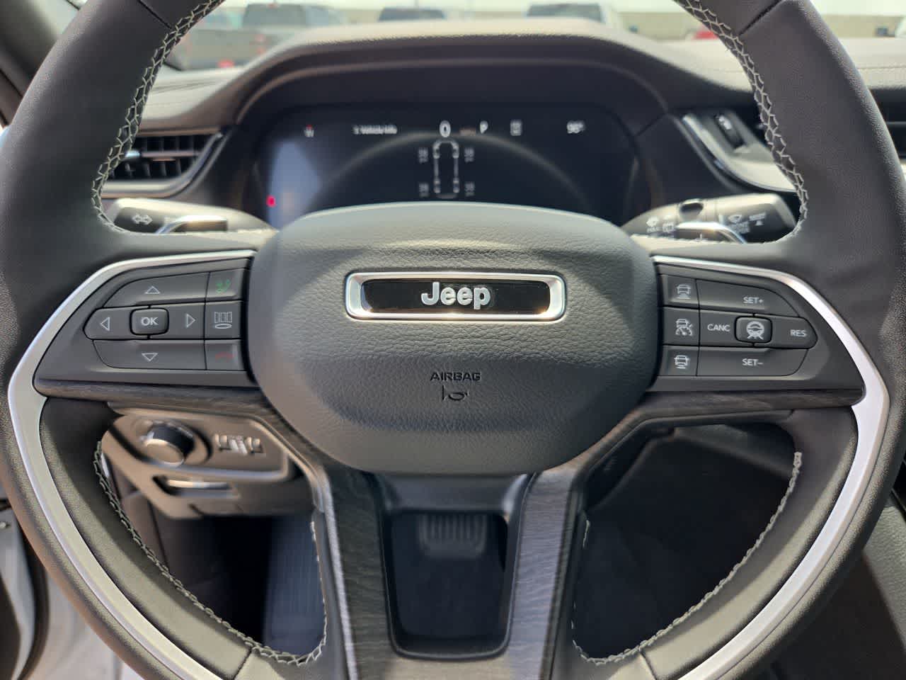 Thumbnail: 2026 Jeep Grand Cherokee - 22