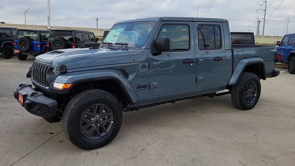New 2026 Jeep Gladiator SPORT S 4X4 Pickup