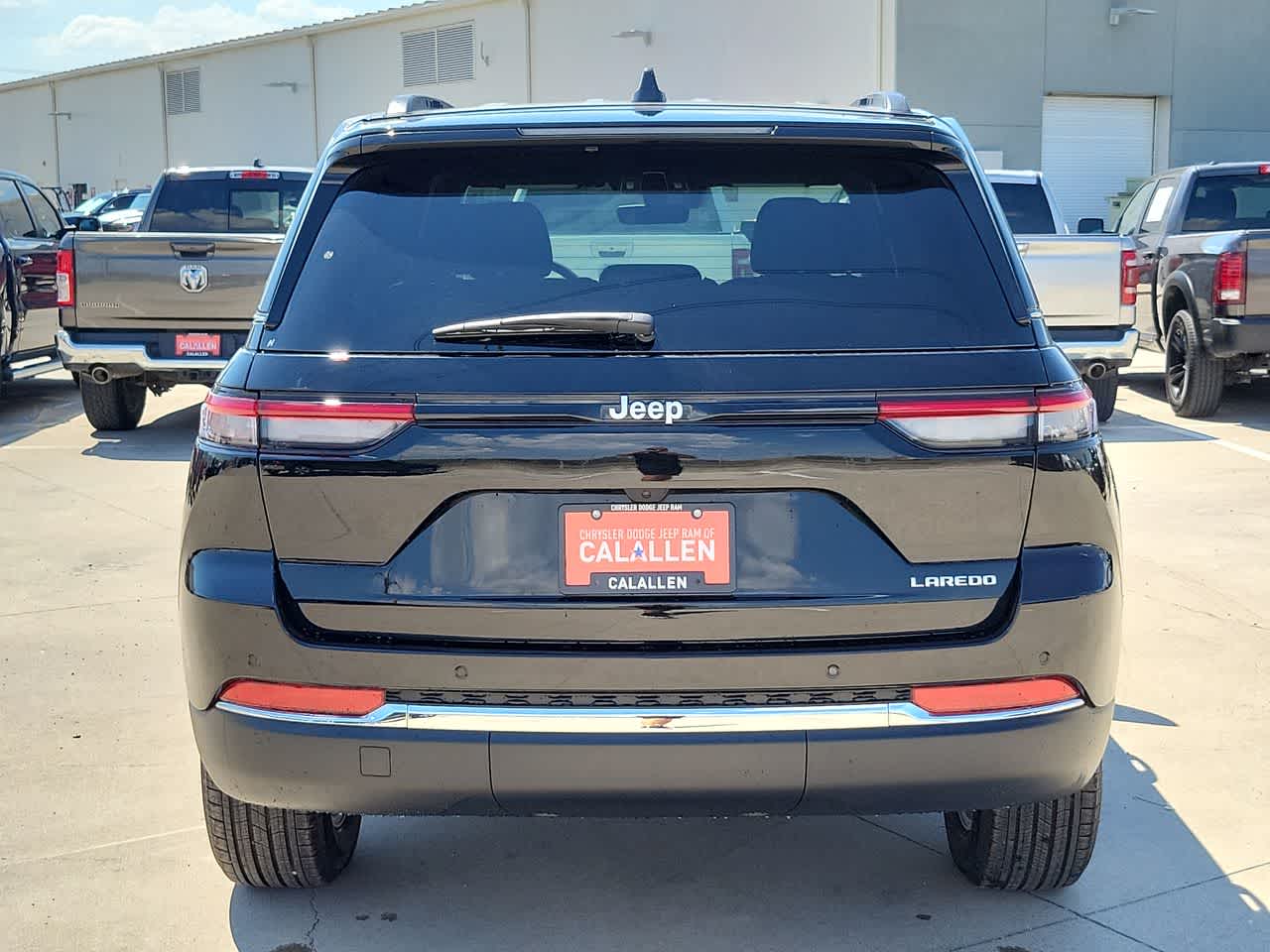 Thumbnail: 2025 Jeep Grand Cherokee - 13