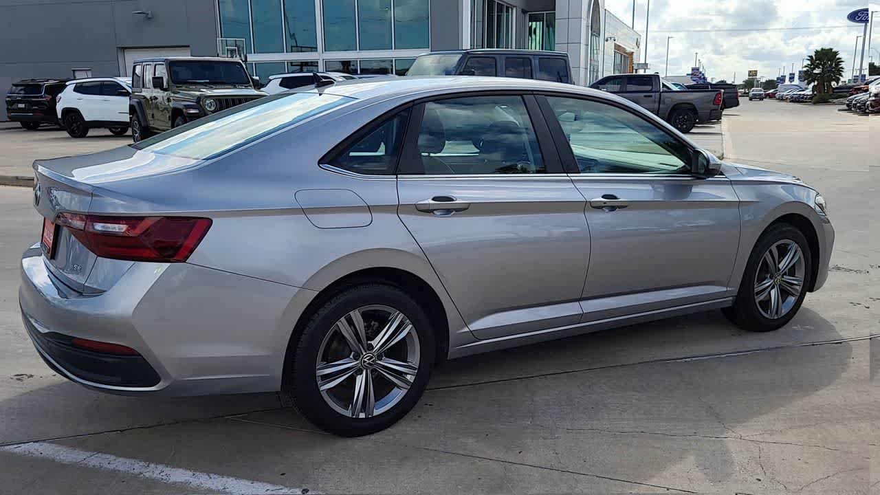 Thumbnail: 2024 Volkswagen Jetta - 8