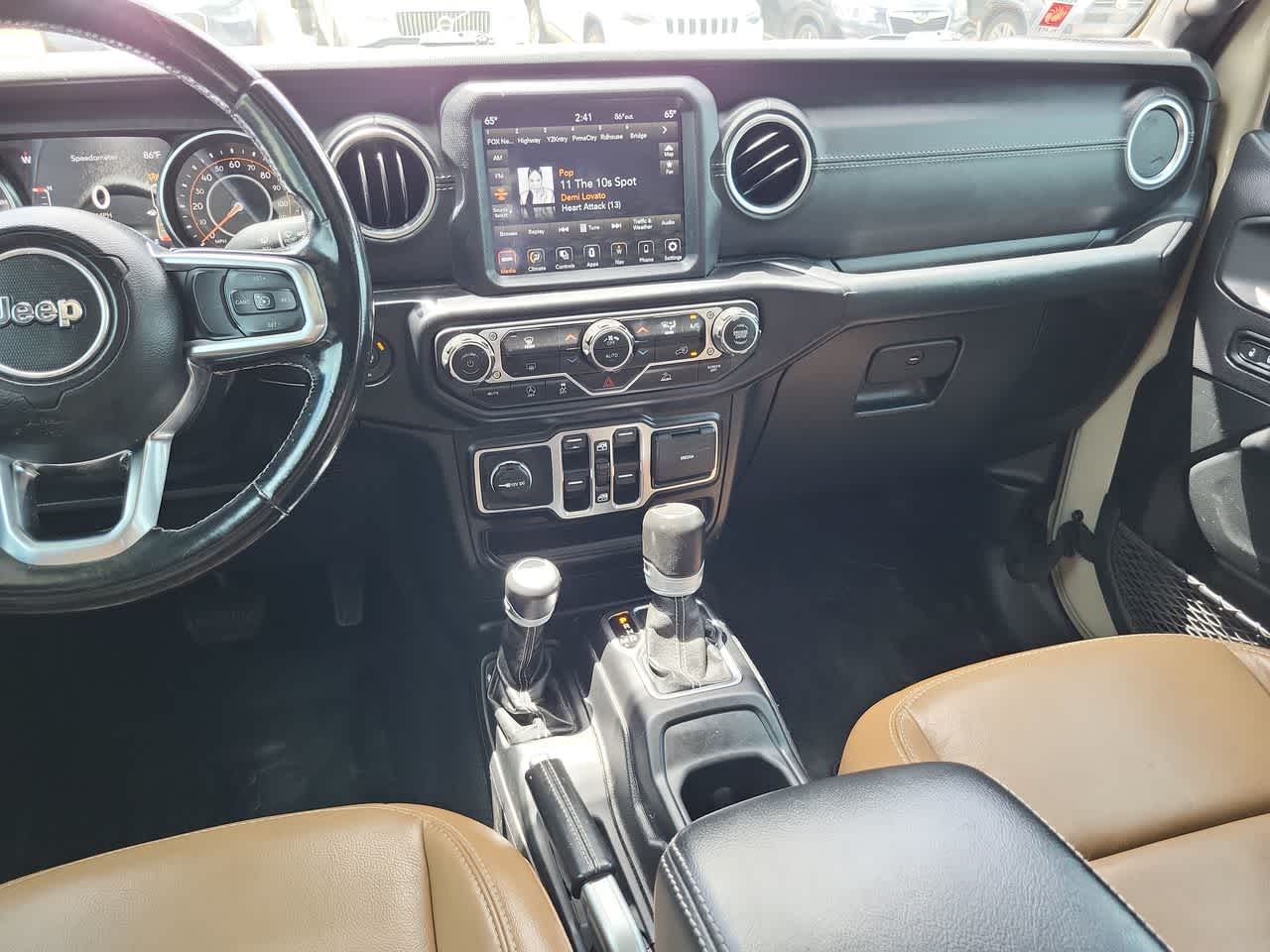 Thumbnail: 2020 Jeep Gladiator - 24