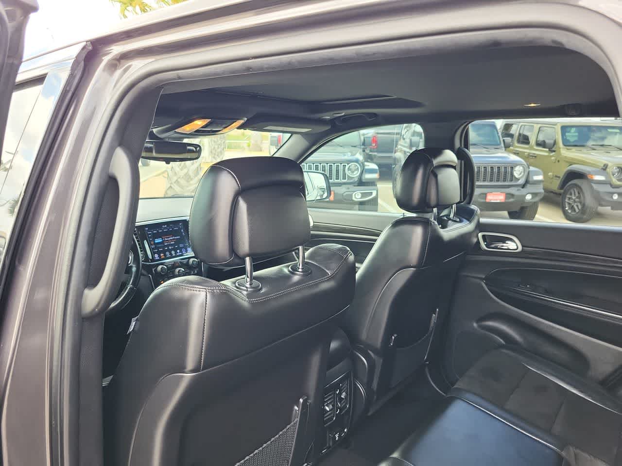 Thumbnail: 2021 Jeep Grand Cherokee - 19