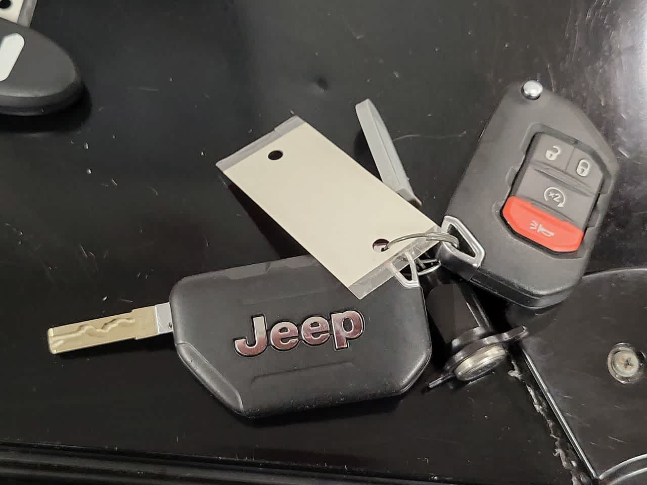 Thumbnail: 2023 Jeep Gladiator - 28