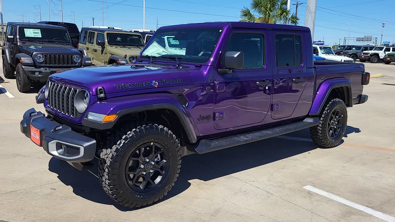 Thumbnail: 2026 Jeep Gladiator - 4