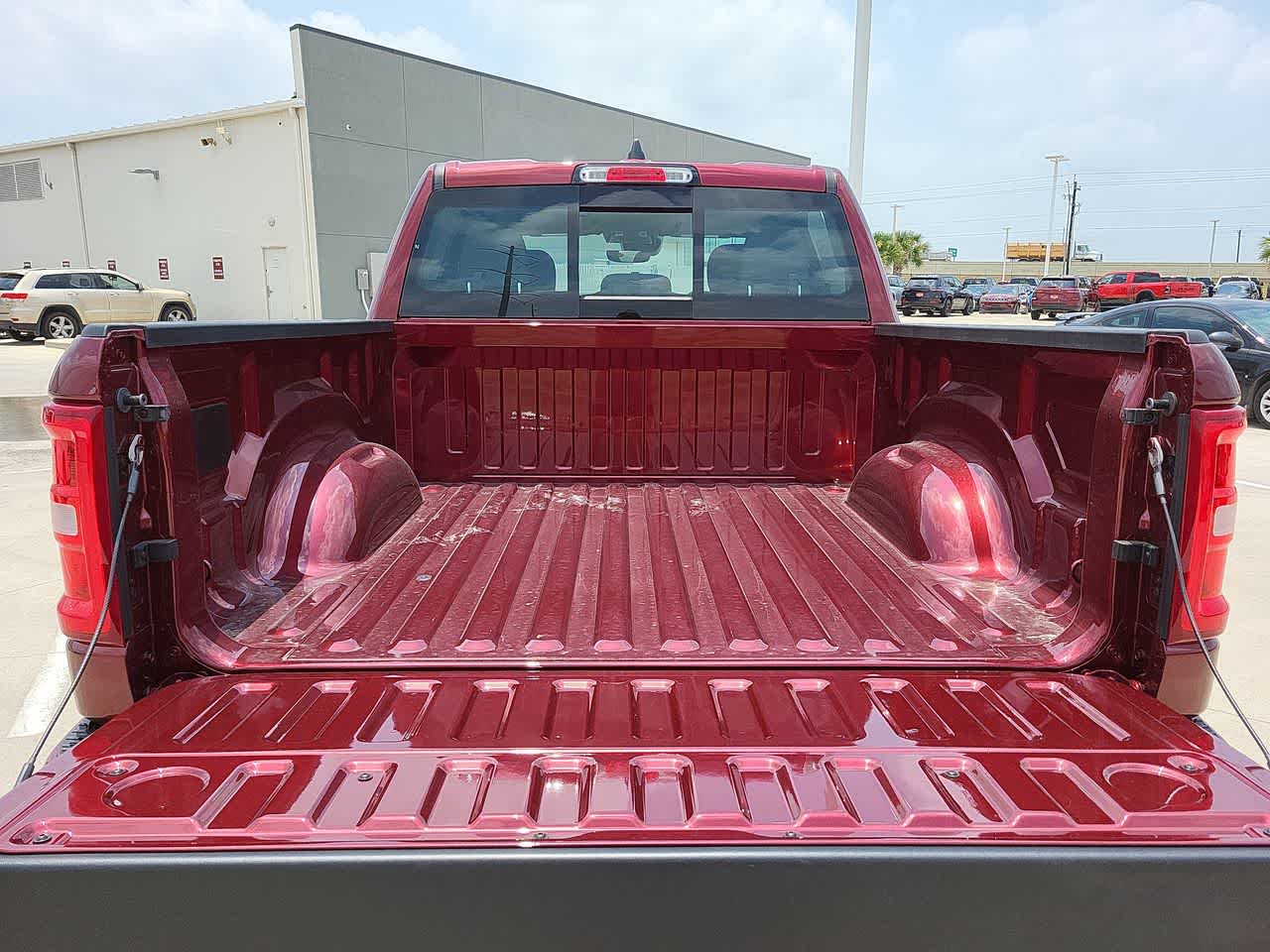 Thumbnail: 2025 RAM 1500 - 27