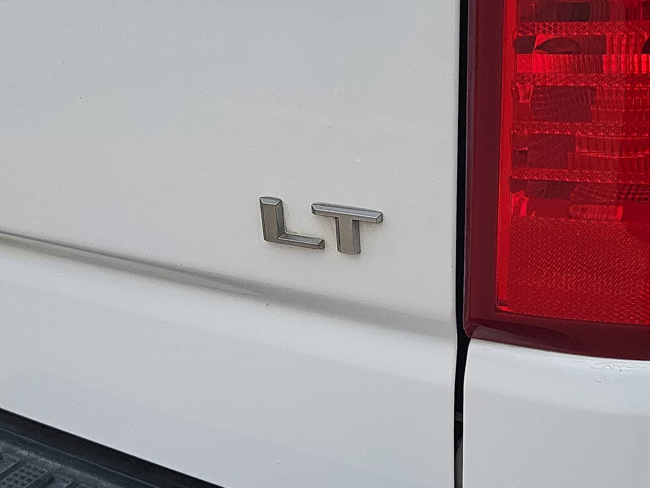 Thumbnail: 2020 Chevrolet Silverado 1500 - 16